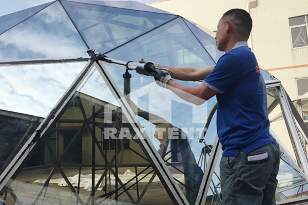 glass dome tent，hit the glass glue